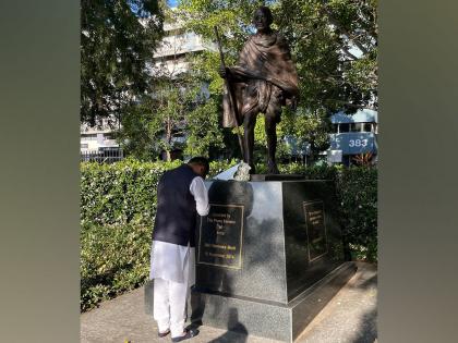 MoS Margherita pays tribute to Mahatma Gandhi in Australia | MoS Margherita pays tribute to Mahatma Gandhi in Australia