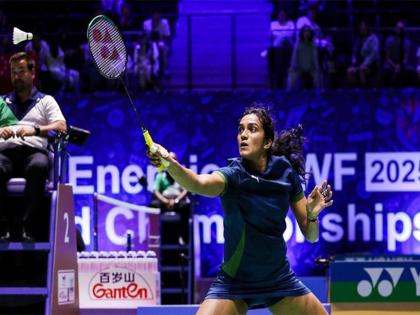 China Masters: PV Sindhu advances to quarterfinals | China Masters: PV Sindhu advances to quarterfinals