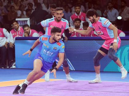 PKL: Nitin Kumar, Ali Samadi lead raiding department as Jaipur Pink Panthers defeat Bengal Warriorz, move to fourth on points table | PKL: Nitin Kumar, Ali Samadi lead raiding department as Jaipur Pink Panthers defeat Bengal Warriorz, move to fourth on points table