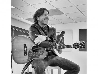 "Jesus, Take the Wheel" songwriter Brett James dies in North Carolina plane crash | "Jesus, Take the Wheel" songwriter Brett James dies in North Carolina plane crash