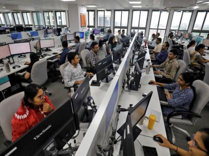 Tech giants urge H-1B holders to stay in US after Trump's visa overhaul, ask those abroad to return to US | Tech giants urge H-1B holders to stay in US after Trump's visa overhaul, ask those abroad to return to US