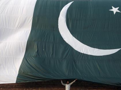 Karachi man confesses to sexually assaulting minor girls before magistrate | Karachi man confesses to sexually assaulting minor girls before magistrate Karachi man confesses to sexually assaulting minor girls before magistrate | Karachi man confesses to sexually assaulting minor girls before magistrate