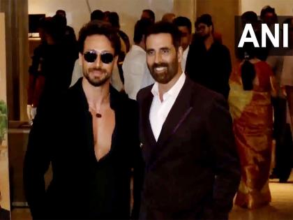 Akshay Kumar, Raveena Tandon, Tiger Shroff attend screening of 'Mera Desh Pehle: The Untold Story Of Shri Narendra Modi' | Akshay Kumar, Raveena Tandon, Tiger Shroff attend screening of 'Mera Desh Pehle: The Untold Story Of Shri Narendra Modi'