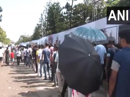 Emotional fans queue up to bid tearful goodbye to Zubeen Garg, one says, "He was loved by all" | Emotional fans queue up to bid tearful goodbye to Zubeen Garg, one says, "He was loved by all"