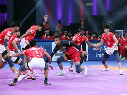 PKL 12: Skipper Yogesh's defensive acumen seals win as Bengaluru Bulls survive Gujarat Giants' late surge | PKL 12: Skipper Yogesh's defensive acumen seals win as Bengaluru Bulls survive Gujarat Giants' late surge PKL 12: Skipper Yogesh's defensive acumen seals win as Bengaluru Bulls survive Gujarat Giants' late surge | PKL 12: Skipper Yogesh's defensive acumen seals win as Bengaluru Bulls survive Gujarat Giants' late surge