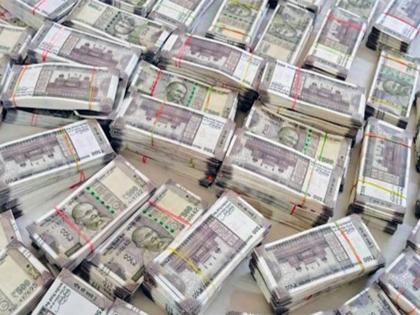 Rupee hits record low of 88.67 against Dollar, Gold at all-time high on Fed Outlook | Rupee hits record low of 88.67 against Dollar, Gold at all-time high on Fed Outlook