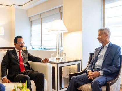 EAM Jaishankar meets DP World chief in New York; connectivity, global trade discussed | EAM Jaishankar meets DP World chief in New York; connectivity, global trade discussed
