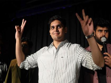 Delhi Students Get Rare 1-to-1 Mentorship as Educart Hosts Exclusive Interaction with Prashant Bhaiya! | Delhi Students Get Rare 1-to-1 Mentorship as Educart Hosts Exclusive Interaction with Prashant Bhaiya!