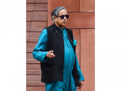 "Shook hands with Pakistan even during Kargil War": Shashi Tharoor wants Indian cricketers to play in the spirit of the game | "Shook hands with Pakistan even during Kargil War": Shashi Tharoor wants Indian cricketers to play in the spirit of the game