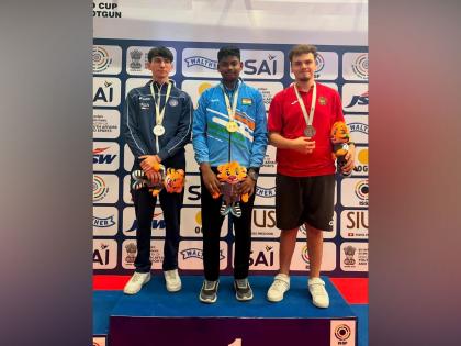 ISSF Junior WC: India's 16-year-old Jonathan steals show to win men's 10 m air pistol title | ISSF Junior WC: India's 16-year-old Jonathan steals show to win men's 10 m air pistol title