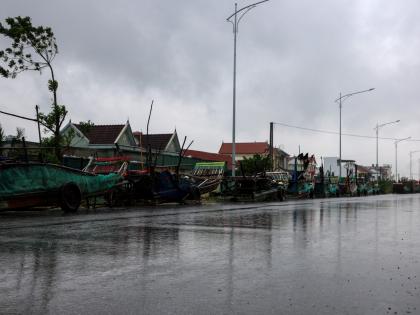 Airport shut, thousands evacuted in Vietnam as Typhoon Bualoi approches | Airport shut, thousands evacuted in Vietnam as Typhoon Bualoi approches
