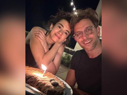 "Walking thru life with you": Hrithik Roshan drops adorable post for gf Saba on 4 years of togetherness | "Walking thru life with you": Hrithik Roshan drops adorable post for gf Saba on 4 years of togetherness
