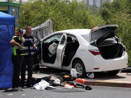 UK: 2 killed, 3 injured in stabbing, car ramming attack outside Manchester synagogue | UK: 2 killed, 3 injured in stabbing, car ramming attack outside Manchester synagogue