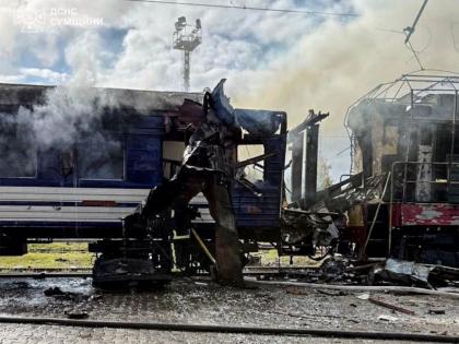 Russia's strike on Ukraine trains kills 1, injures 30 | Russia's strike on Ukraine trains kills 1, injures 30