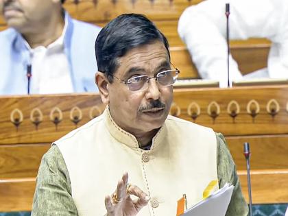 Govt launches probe into e-commerce platforms over extra charges classified as 'Dark Pattern' | Govt launches probe into e-commerce platforms over extra charges classified as 'Dark Pattern'