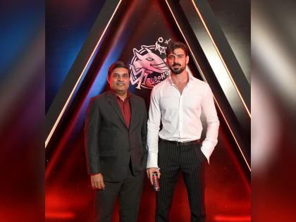 Michele Morrone Lights Up Mumbai at HELL ENERGY DRINK's Grand 'WIN WITH HELL' Celebration | Michele Morrone Lights Up Mumbai at HELL ENERGY DRINK's Grand 'WIN WITH HELL' Celebration