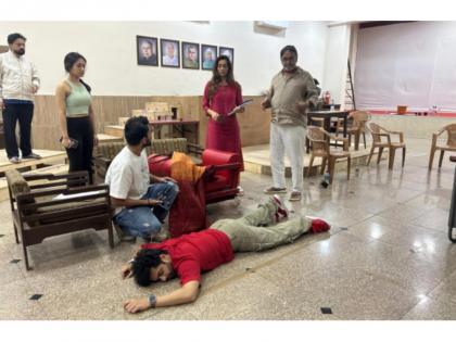 AGP World-Mahesh Manjrekar Reunite for Play 'Lovable Rascal' | AGP World-Mahesh Manjrekar Reunite for Play 'Lovable Rascal'