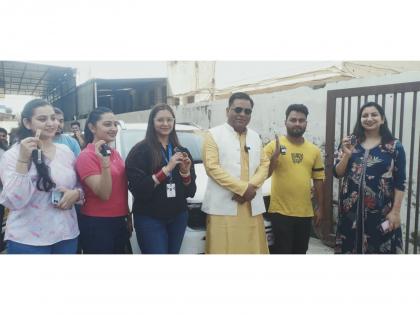 "MK Bhatia Goes Viral Again This Diwali -- Gifts Luxury Cars to his team for the Third Consecutive Year" | "MK Bhatia Goes Viral Again This Diwali -- Gifts Luxury Cars to his team for the Third Consecutive Year" "MK Bhatia Goes Viral Again This Diwali -- Gifts Luxury Cars to his team for the Third Consecutive Year" | "MK Bhatia Goes Viral Again This Diwali -- Gifts Luxury Cars to his team for the Third Consecutive Year"