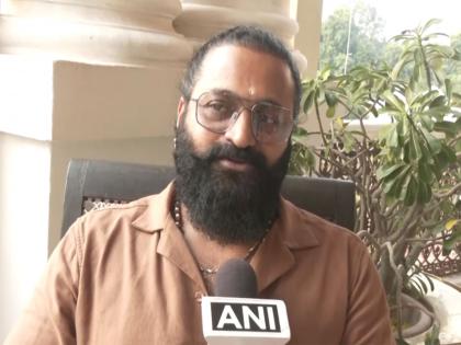 Rishab Shetty attends Ganga aarti in Varanasi | Rishab Shetty attends Ganga aarti in Varanasi Rishab Shetty attends Ganga aarti in Varanasi | Rishab Shetty attends Ganga aarti in Varanasi