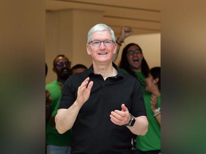 Apple CEO Tim Cook extends Diwali greetings with 'diyas' captured on iPhone | Apple CEO Tim Cook extends Diwali greetings with 'diyas' captured on iPhone Apple CEO Tim Cook extends Diwali greetings with 'diyas' captured on iPhone | Apple CEO Tim Cook extends Diwali greetings with 'diyas' captured on iPhone