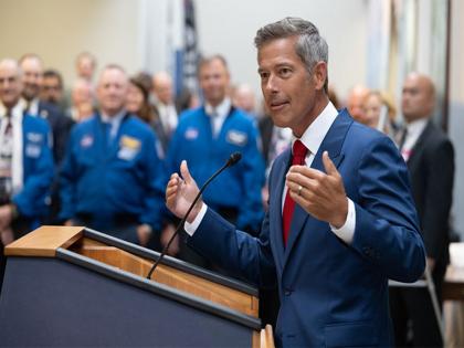 NASA to open HLS contract for Bezos's Blue Origin over delays; Musk says "They won't" | NASA to open HLS contract for Bezos's Blue Origin over delays; Musk says "They won't" NASA to open HLS contract for Bezos's Blue Origin over delays; Musk says "They won't" | NASA to open HLS contract for Bezos's Blue Origin over delays; Musk says "They won't"