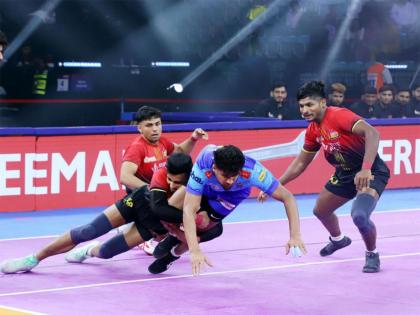 PKL: Bengaluru Bulls reach third place with win over Bengal Warriorz | PKL: Bengaluru Bulls reach third place with win over Bengal Warriorz PKL: Bengaluru Bulls reach third place with win over Bengal Warriorz | PKL: Bengaluru Bulls reach third place with win over Bengal Warriorz