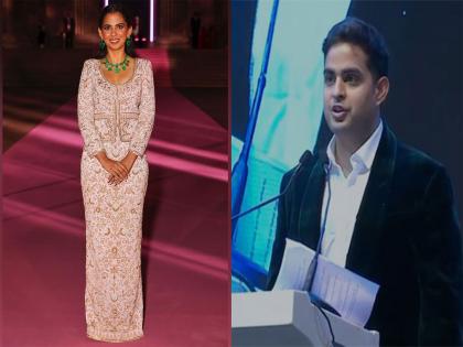 From Karan Johar, Aryan Khan to Janhvi Kapoor, celebs arrive at Jamnagar to attend Isha-Akash Ambani's birthday celebration | From Karan Johar, Aryan Khan to Janhvi Kapoor, celebs arrive at Jamnagar to attend Isha-Akash Ambani's birthday celebration From Karan Johar, Aryan Khan to Janhvi Kapoor, celebs arrive at Jamnagar to attend Isha-Akash Ambani's birthday celebration | From Karan Johar, Aryan Khan to Janhvi Kapoor, celebs arrive at Jamnagar to attend Isha-Akash Ambani's birthday celebration