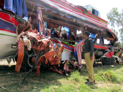 Pakistan: Over 77,000 road crashes in five years expose Balochistan's crumbling infrastructure | Pakistan: Over 77,000 road crashes in five years expose Balochistan's crumbling infrastructure