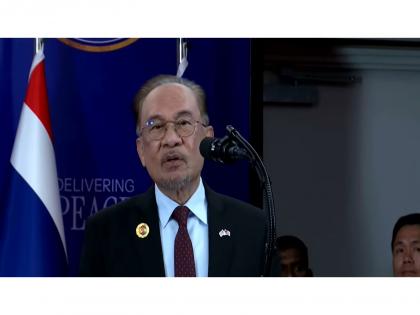 "The world needs leaders who promote peace strongly": Malaysian PM hails Trump as Thailand-Cambodia sign landmark peace deal | "The world needs leaders who promote peace strongly": Malaysian PM hails Trump as Thailand-Cambodia sign landmark peace deal "The world needs leaders who promote peace strongly": Malaysian PM hails Trump as Thailand-Cambodia sign landmark peace deal | "The world needs leaders who promote peace strongly": Malaysian PM hails Trump as Thailand-Cambodia sign landmark peace deal