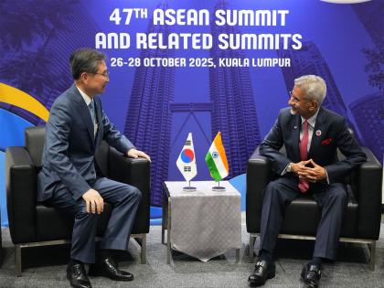 Jaishankar, South Korea's Foreign Minister Cho Hyun discuss defence, semiconductors on sidelines of ASEAN summit | Jaishankar, South Korea's Foreign Minister Cho Hyun discuss defence, semiconductors on sidelines of ASEAN summit Jaishankar, South Korea's Foreign Minister Cho Hyun discuss defence, semiconductors on sidelines of ASEAN summit | Jaishankar, South Korea's Foreign Minister Cho Hyun discuss defence, semiconductors on sidelines of ASEAN summit