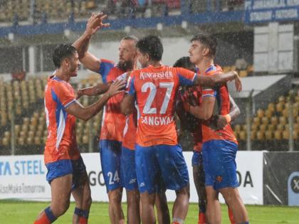 FC Goa overcome Jamshedpur challenge in rain-drenched Fatorda | FC Goa overcome Jamshedpur challenge in rain-drenched Fatorda FC Goa overcome Jamshedpur challenge in rain-drenched Fatorda | FC Goa overcome Jamshedpur challenge in rain-drenched Fatorda