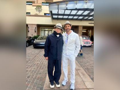 "My broken bones look up to your broken bones": Hrithik Roshan meets Jackie Chan, poses for a snap | "My broken bones look up to your broken bones": Hrithik Roshan meets Jackie Chan, poses for a snap