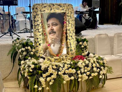 Shatrughan Sinha, Poonam Dhillon, Raza Murad, others attend prayer meet of Satish Shah | Shatrughan Sinha, Poonam Dhillon, Raza Murad, others attend prayer meet of Satish Shah Shatrughan Sinha, Poonam Dhillon, Raza Murad, others attend prayer meet of Satish Shah | Shatrughan Sinha, Poonam Dhillon, Raza Murad, others attend prayer meet of Satish Shah
