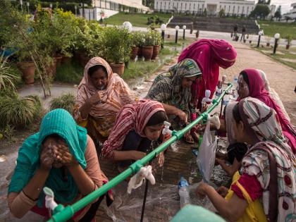 Toxic water crisis exposes Karachi's failing infrastructure | Toxic water crisis exposes Karachi's failing infrastructure Toxic water crisis exposes Karachi's failing infrastructure | Toxic water crisis exposes Karachi's failing infrastructure