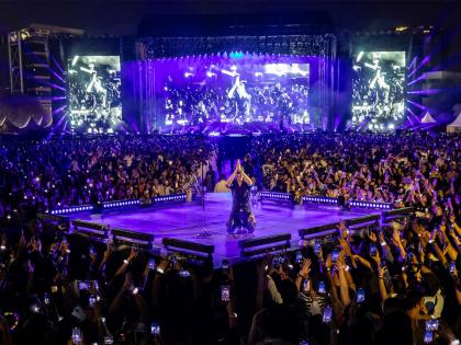 Malaika Arora, Vidya Balan, others attend Enrique Iglesias' Mumbai concert, pop star greets fans with 'Namaste' | Malaika Arora, Vidya Balan, others attend Enrique Iglesias' Mumbai concert, pop star greets fans with 'Namaste'