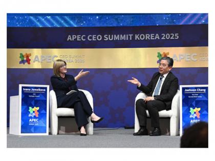 Hyundai Motor Group Advances Hydrogen Vision in Dialogue at APEC CEO Summit Korea 2025 | Hyundai Motor Group Advances Hydrogen Vision in Dialogue at APEC CEO Summit Korea 2025