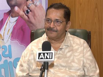 Veteran actor Tiku Talsania booked for viral bike stunt in Ahmedabad | Veteran actor Tiku Talsania booked for viral bike stunt in Ahmedabad Veteran actor Tiku Talsania booked for viral bike stunt in Ahmedabad | Veteran actor Tiku Talsania booked for viral bike stunt in Ahmedabad