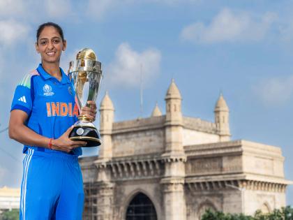 India skipper Harmanpreet Kaur recreates MS Dhoni's trophy picture after Women's World Cup triumph | India skipper Harmanpreet Kaur recreates MS Dhoni's trophy picture after Women's World Cup triumph