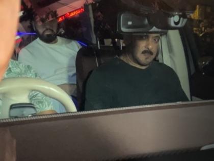 Salman Khan arrives at Breach Candy Hospital to check on Dharmendra's health | Salman Khan arrives at Breach Candy Hospital to check on Dharmendra's health