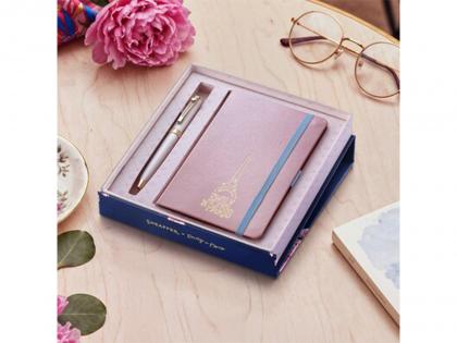 Sheaffer Pens Love Letter to Fans with New Emily in Paris Collection | Sheaffer Pens Love Letter to Fans with New Emily in Paris Collection