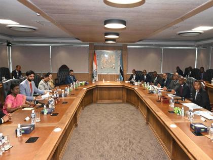 Botswana President Duma Boko hails President Murmu's "historic state visit" as testament to deepening India-Botswana friendship | Botswana President Duma Boko hails President Murmu's "historic state visit" as testament to deepening India-Botswana friendship