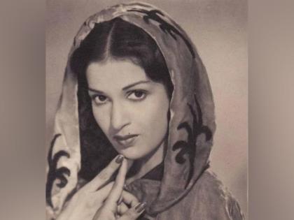 Veteran actoress Kamini Kaushal dies at 98, Kareena Kapoor shares heartfelt tribute | Veteran actoress Kamini Kaushal dies at 98, Kareena Kapoor shares heartfelt tribute Veteran actoress Kamini Kaushal dies at 98, Kareena Kapoor shares heartfelt tribute | Veteran actoress Kamini Kaushal dies at 98, Kareena Kapoor shares heartfelt tribute