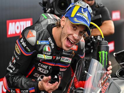 Brilliant Bezzecchi holds off Fernandez for Valencia victory | Brilliant Bezzecchi holds off Fernandez for Valencia victory Brilliant Bezzecchi holds off Fernandez for Valencia victory | Brilliant Bezzecchi holds off Fernandez for Valencia victory