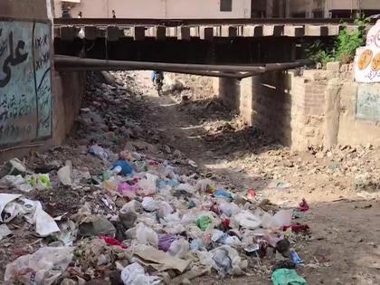 Pak: 'Karachi has been abandoned' residents slam govt over broken roads, mismanagement, neglect | Pak: 'Karachi has been abandoned' residents slam govt over broken roads, mismanagement, neglect