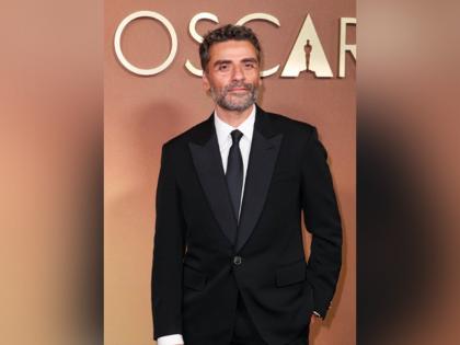 "Love never goes out..": Oscar Isaac recalls touching words of his late mother | "Love never goes out..": Oscar Isaac recalls touching words of his late mother "Love never goes out..": Oscar Isaac recalls touching words of his late mother | "Love never goes out..": Oscar Isaac recalls touching words of his late mother