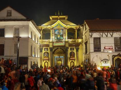 Thousands of Hindu devotees gather at Nepal's Pashupatinath Temple, light lamps for Bala Chaturdashi | Thousands of Hindu devotees gather at Nepal's Pashupatinath Temple, light lamps for Bala Chaturdashi