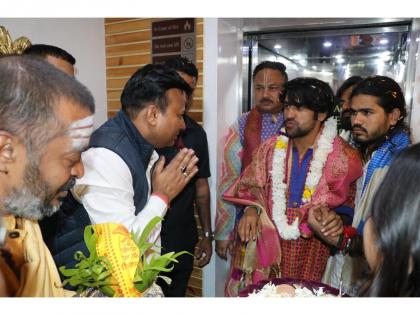 Bageshwar Baba at Sanskriti University: Inspires Students, Praises Values & Salutes - "Border Pe Jawan, Desh Ka Kisaan Hi Bharat Ke Asli Heroes!" | Bageshwar Baba at Sanskriti University: Inspires Students, Praises Values & Salutes - "Border Pe Jawan, Desh Ka Kisaan Hi Bharat Ke Asli Heroes!" Bageshwar Baba at Sanskriti University: Inspires Students, Praises Values & Salutes - "Border Pe Jawan, Desh Ka Kisaan Hi Bharat Ke Asli Heroes!" | Bageshwar Baba at Sanskriti University: Inspires Students, Praises Values & Salutes - "Border Pe Jawan, Desh Ka Kisaan Hi Bharat Ke Asli Heroes!"