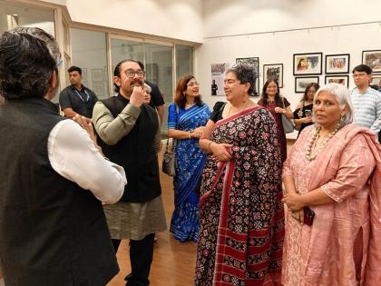 "When your ex surprises you...": Aamir Khan shows support at former wife Reena Datta's art exhibition | "When your ex surprises you...": Aamir Khan shows support at former wife Reena Datta's art exhibition