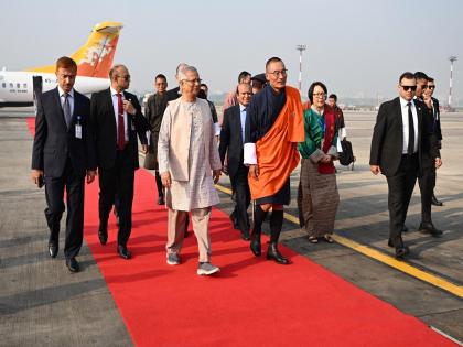 Bhutanese PM Tshering Tobgay arrives in Dhaka for two-day visit | Bhutanese PM Tshering Tobgay arrives in Dhaka for two-day visit