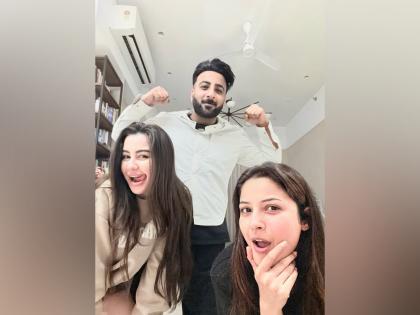 "You are winner to me": Shehnaaz pens uplifting post for brother Shehbaz post his 'Bigg Boss' eviction | "You are winner to me": Shehnaaz pens uplifting post for brother Shehbaz post his 'Bigg Boss' eviction "You are winner to me": Shehnaaz pens uplifting post for brother Shehbaz post his 'Bigg Boss' eviction | "You are winner to me": Shehnaaz pens uplifting post for brother Shehbaz post his 'Bigg Boss' eviction